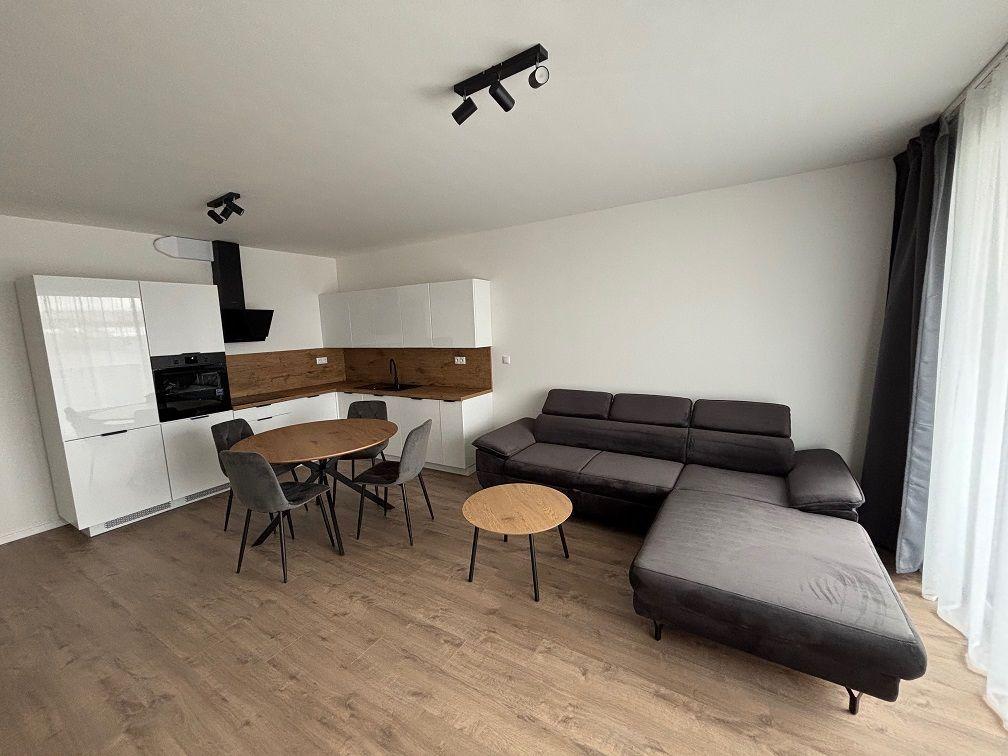 LEVELREAL | Na prenájom 2-izbový byt v projekte Riviera Nitra