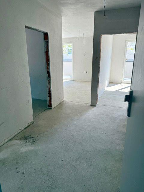 EXKLUZIVNE NA PREDAJ od DEVELOPERA posledný 3 IZBOVÝ BYT na 1.NP s velkorysou terasou - C5