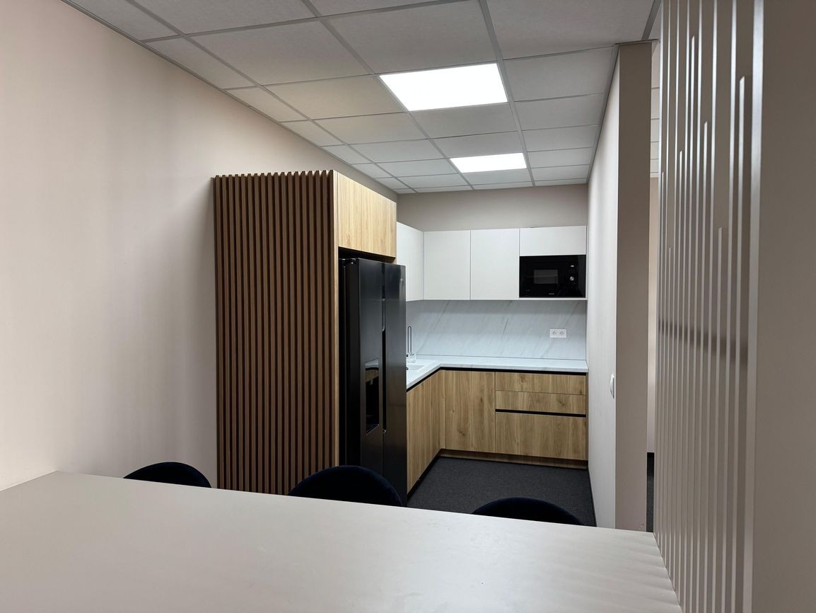 LEVELREAL | OC ISLAND - Na prenájom kancelárske priestory