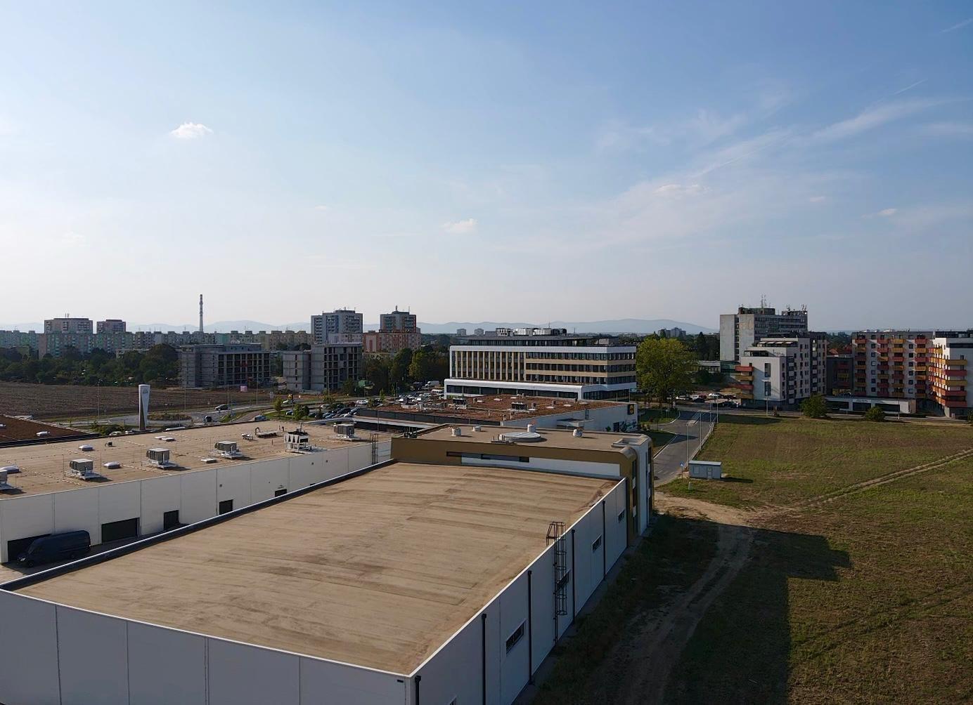 LEVELREAL | OC ISLAND - Na prenájom skladové priestory v Trnave