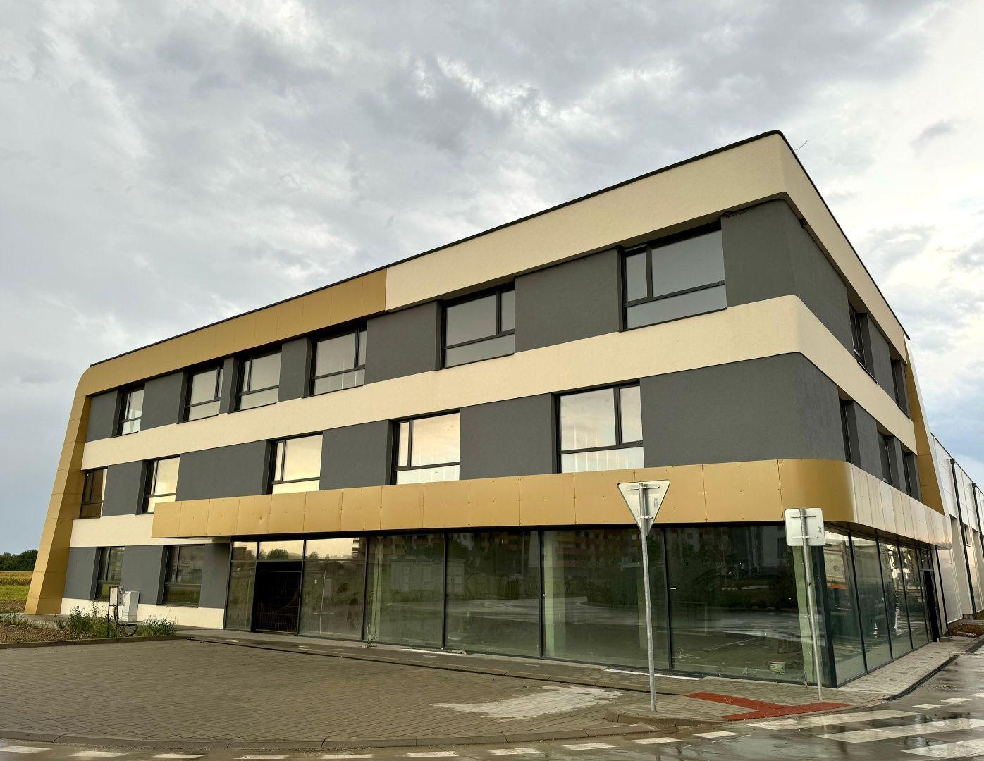 LEVELREAL | Na prenájom kancelárske priestory v OC ISLAND