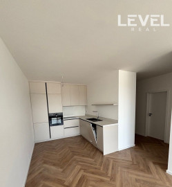 LEVELREAL | Na prenájom 2-izbový byt v Seredi - Cisárky