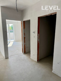 EXKLUZIVNE NA PREDAJ od DEVELOPERA posledný 3 IZBOVÝ BYT na 1.NP s velkorysou terasou - C5