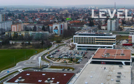 LEVEL REAL: Na prenájom posledný voľný obchodný priestor v OC Island na Linčianskej