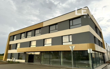 LEVELREAL | OC ISLAND - Na prenájom skladové priestory v Trnave