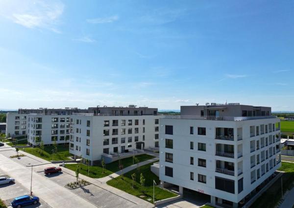 LEVELREAL | Na prenájom 2-izbový byt v Seredi - Cisárky