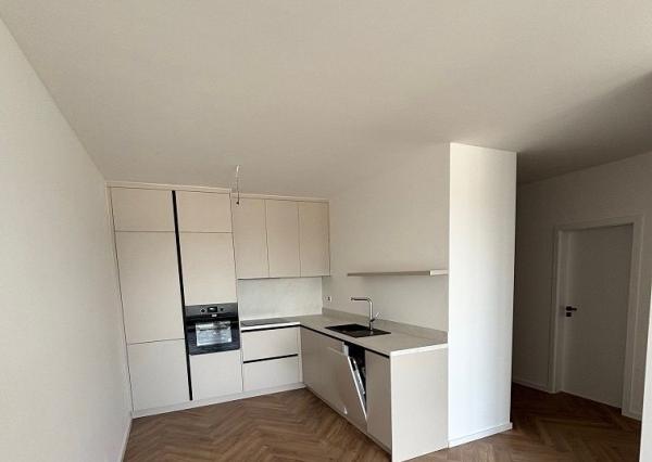 LEVELREAL | Na prenájom 2-izbový byt v Seredi - Cisárky