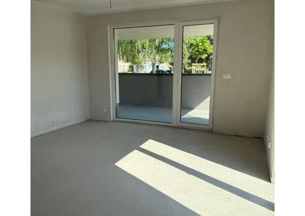 EXKLUZIVNE NA PREDAJ od DEVELOPERA posledný 3 IZBOVÝ BYT na 1.NP s velkorysou terasou - C5