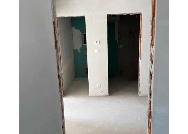 EXKLUZIVNE NA PREDAJ od DEVELOPERA posledný 3 IZBOVÝ BYT na 1.NP s velkorysou terasou - C5