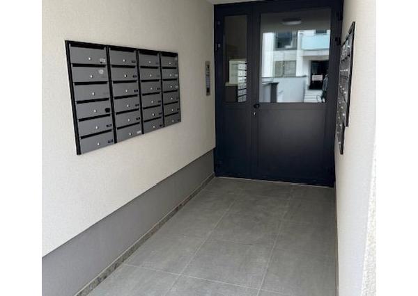 EXKLUZIVNE NA PREDAJ od DEVELOPERA posledný 3 IZBOVÝ BYT na 1.NP s velkorysou terasou - C5