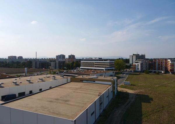 LEVELREAL | OC ISLAND - Na prenájom skladové priestory v Trnave